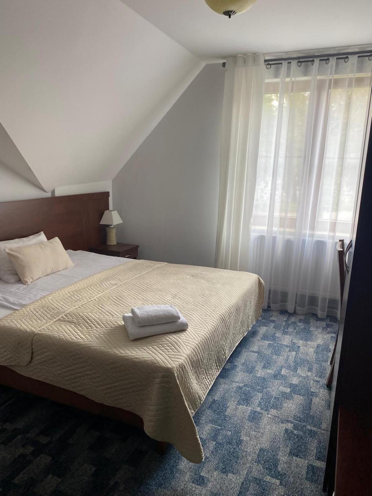 Hotel Restauracja Cztery Pory Roku Orneta Luaran gambar