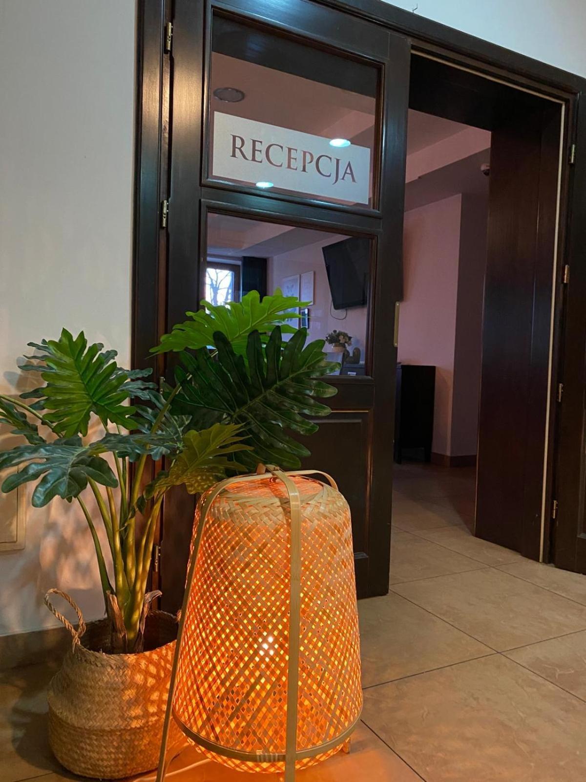 Hotel Restauracja Cztery Pory Roku Orneta Luaran gambar