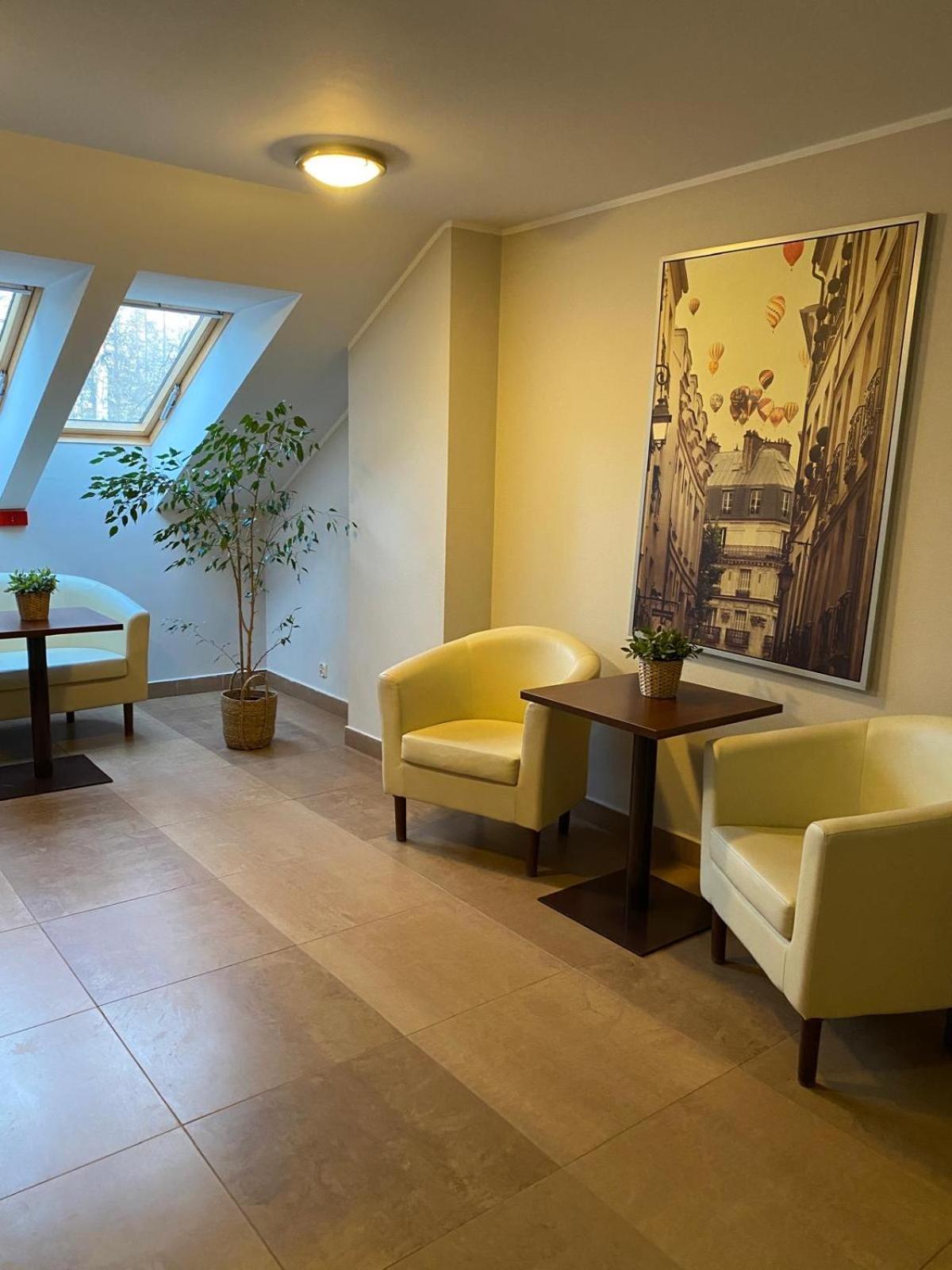 Hotel Restauracja Cztery Pory Roku Orneta Luaran gambar